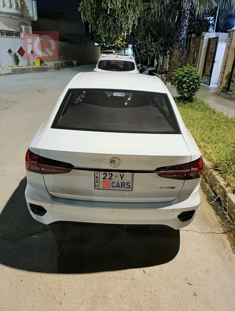 MG 5 Plus